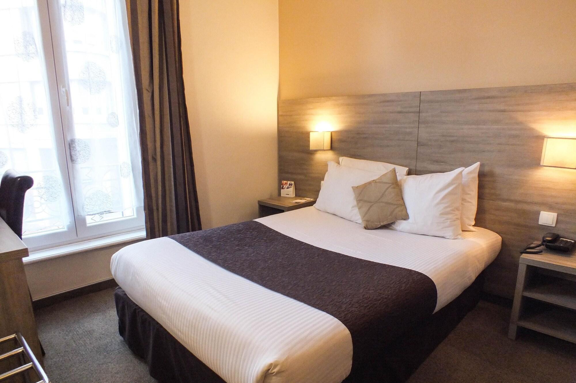 Hotel Cecil Gare 3*