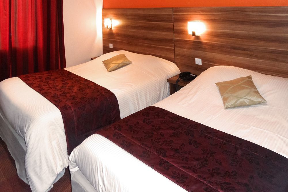 Hotel Cecil Gare 3*