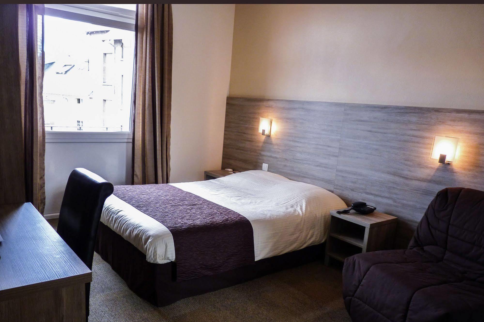 Hotel Cecil Gare 3*