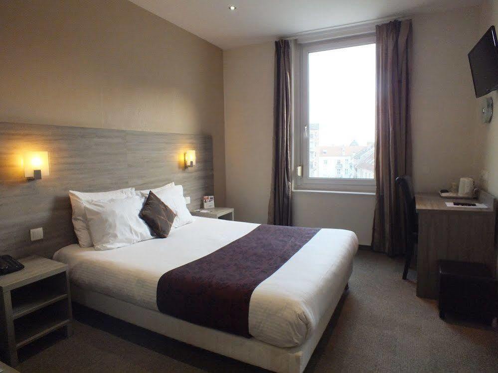 Cecil Gare Hotel